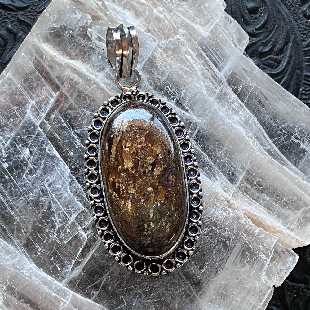 Natural Flashy Bronzite Crystal Stone Jewelry Pendant